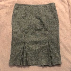 Women’s size 12 Moda International brand pencil skirt.